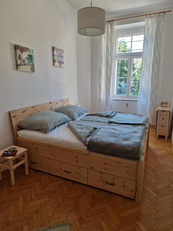 Entzueckendes Apartment Im Zentrum Graz Exteriör bild